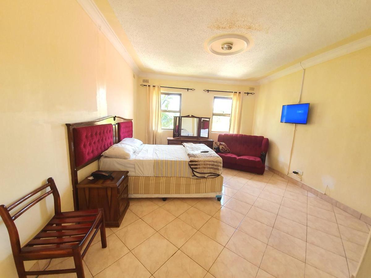 The Palace Guest House Harare Eksteriør bilde