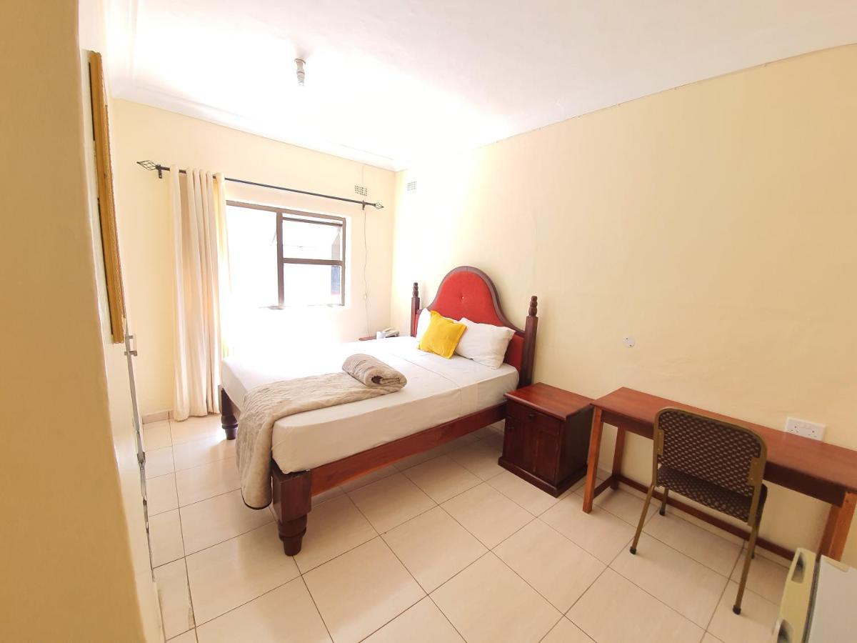 The Palace Guest House Harare Eksteriør bilde