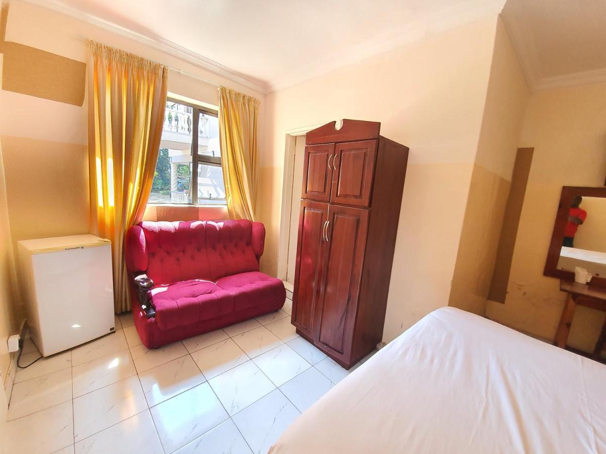 The Palace Guest House Harare Eksteriør bilde